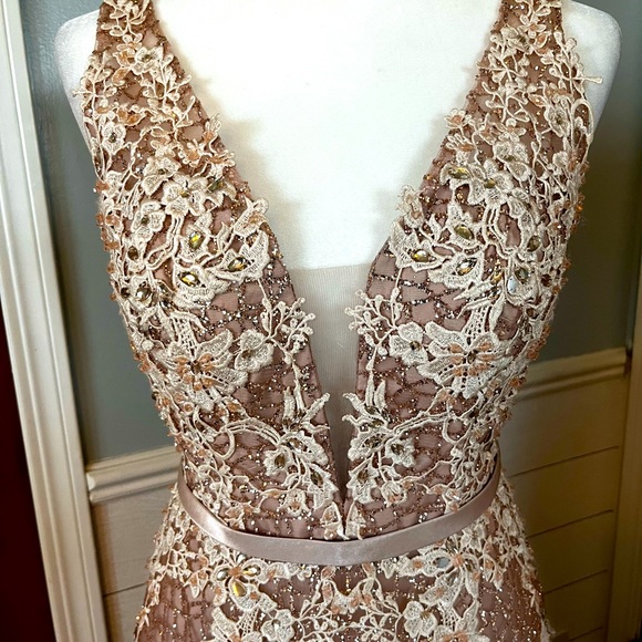Stunning Andrea & Leo Couture Rose Gold  Sparkle, Embellished Prom Dress Sz 8 - Picture 11 of 15